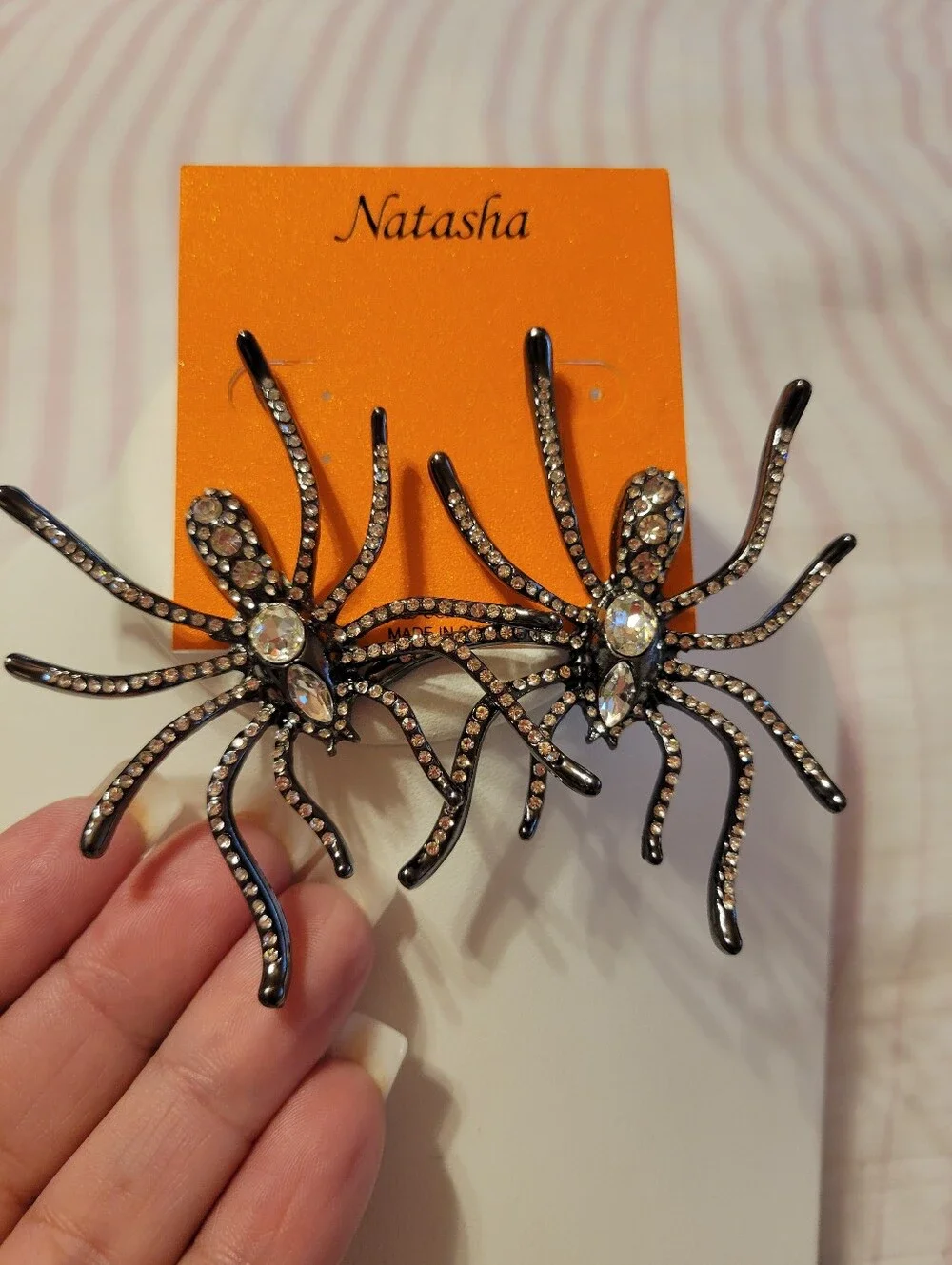 Natasha Couture dramatic spider